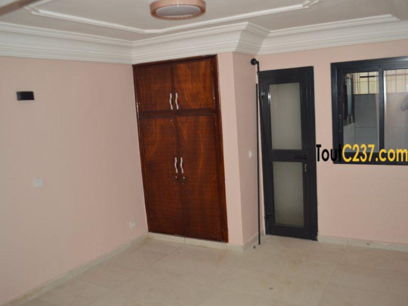 Appartement haut standing à louer à Kotto