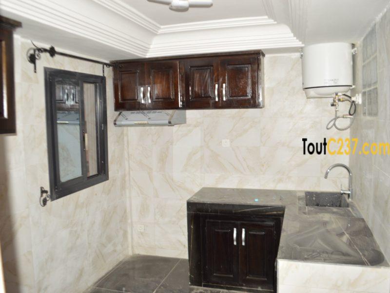 Appartement haut standing à louer à Kotto