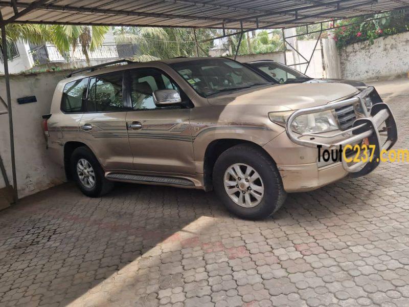 Toyota Land Cruiser à vendre à Douala