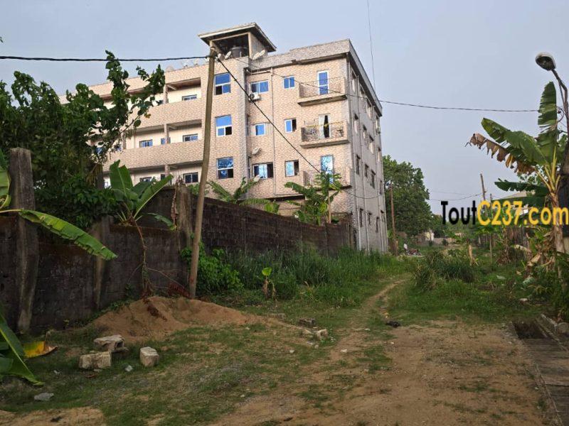 Terrain à vendre à Logpom (1ere avenue)