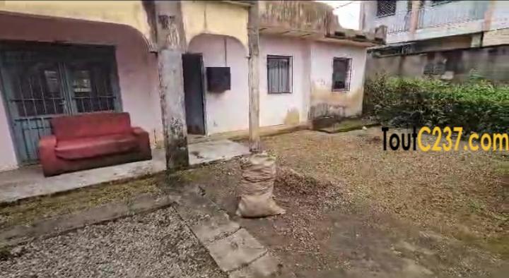 Maison sic à vendre à Makepe, Douala