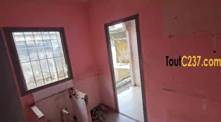 Maison sic à vendre à Makepe, Douala