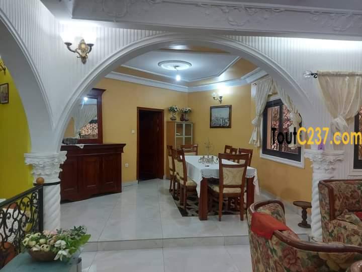 Somptueux Duplex à vendre à Pk10 (Camp des officiers au Genie)