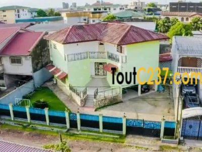 Duplex à vendre à Bonamoussadi, Douala