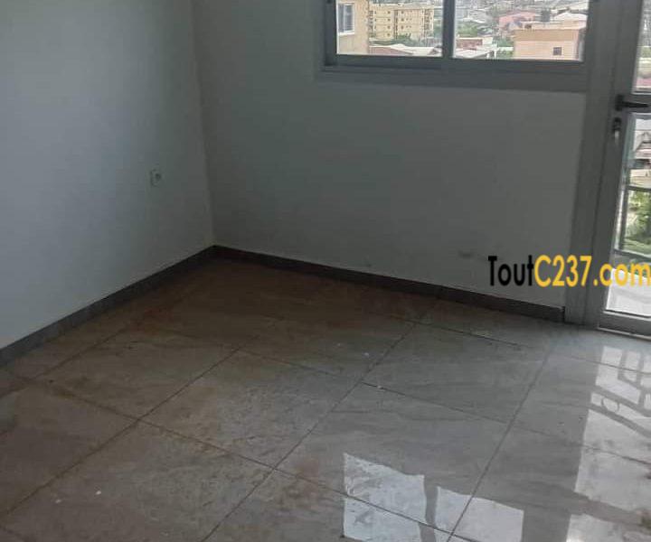 Appartement à louer à Makepe, Douala