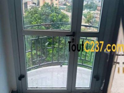 Appartement à louer à Makepe, Douala