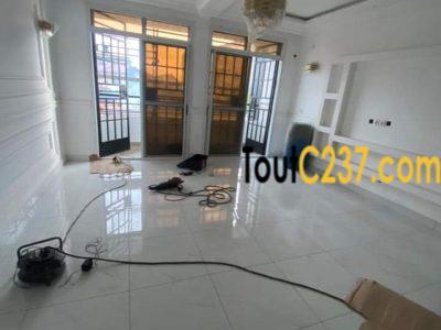 Appartement à louer à Youpwe par Bonapriso