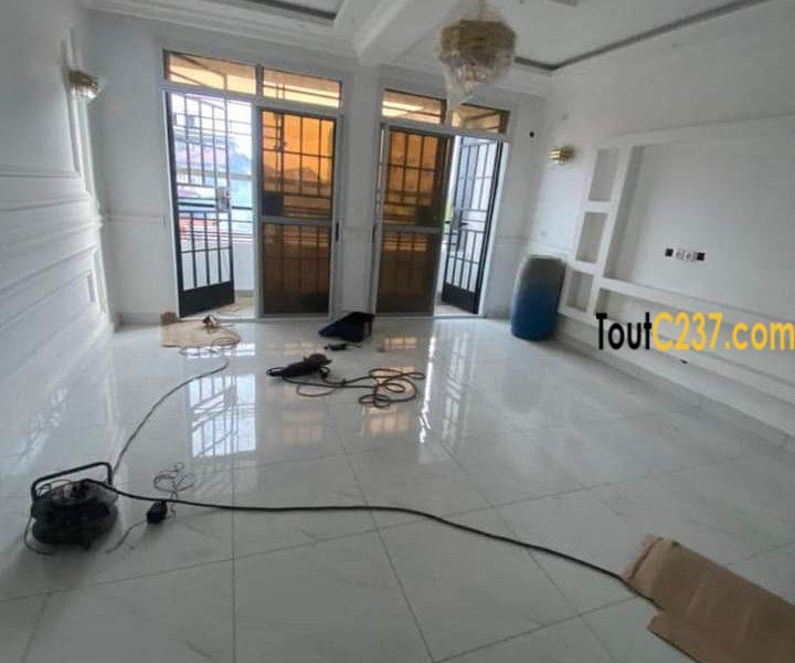 Appartement à louer à Youpwe par Bonapriso