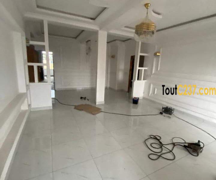 Appartement à louer à Youpwe par Bonapriso