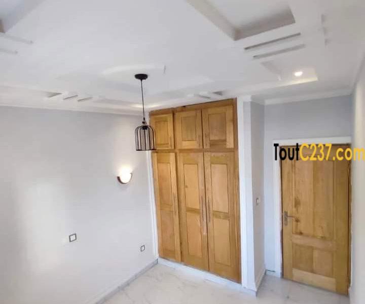 Appartement haut standing à louer à Kotto, Douala