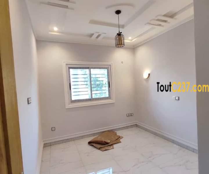 Appartement haut standing à louer à Kotto, Douala