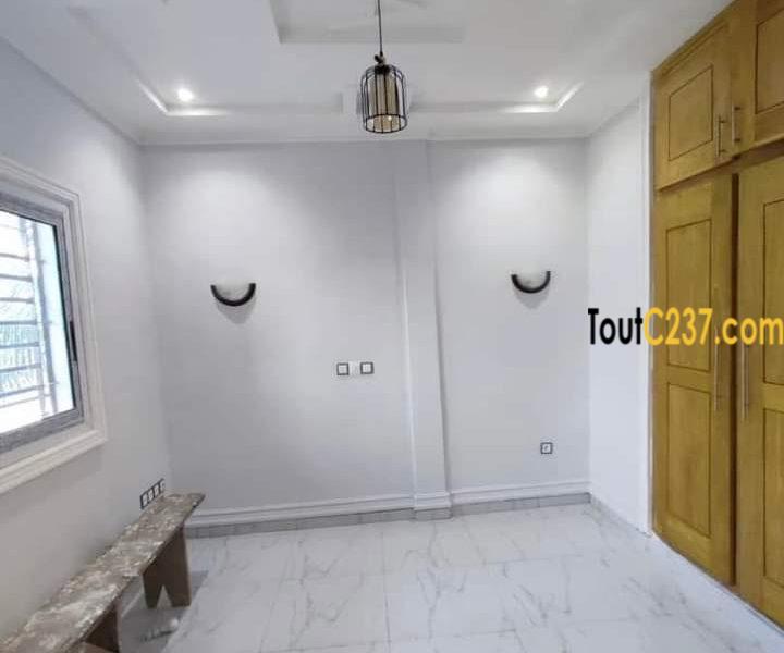 Appartement haut standing à louer à Kotto, Douala