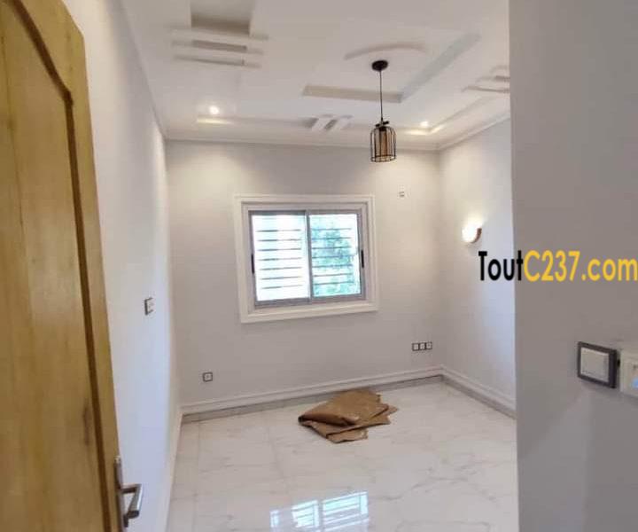 Appartement haut standing à louer à Kotto, Douala