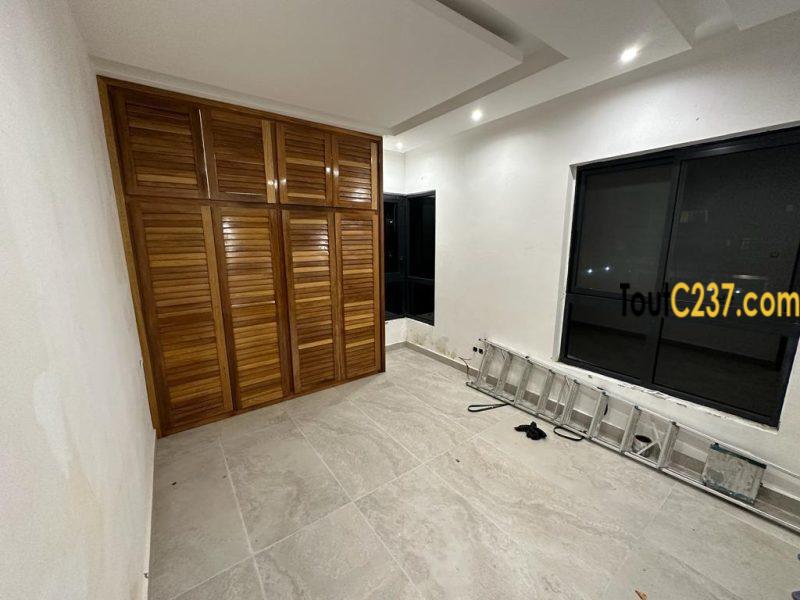 Duplex haut standing à louer à Bonaberie