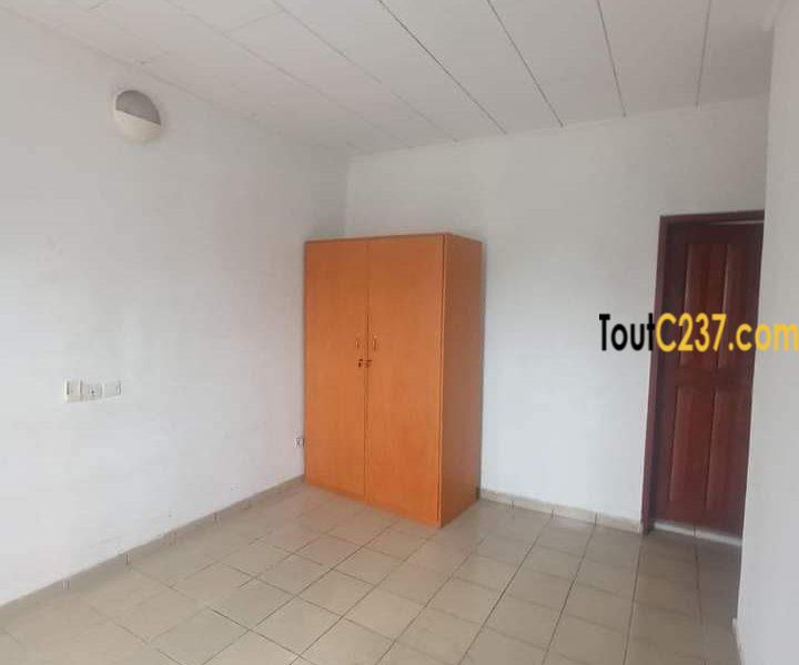 Appartement à louer à Bonapriso Douala