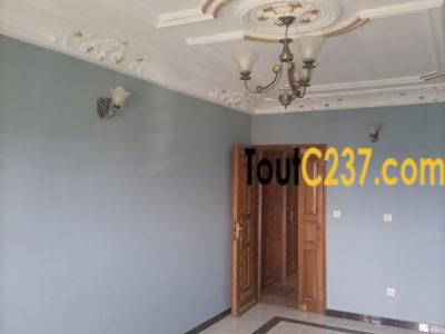 Appartement à louer à Logpom Maison jumelle (carrefour vatican)