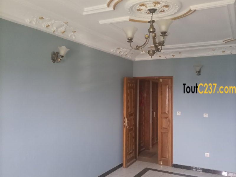 Appartement à louer à Logpom Maison jumelle (carrefour vatican)