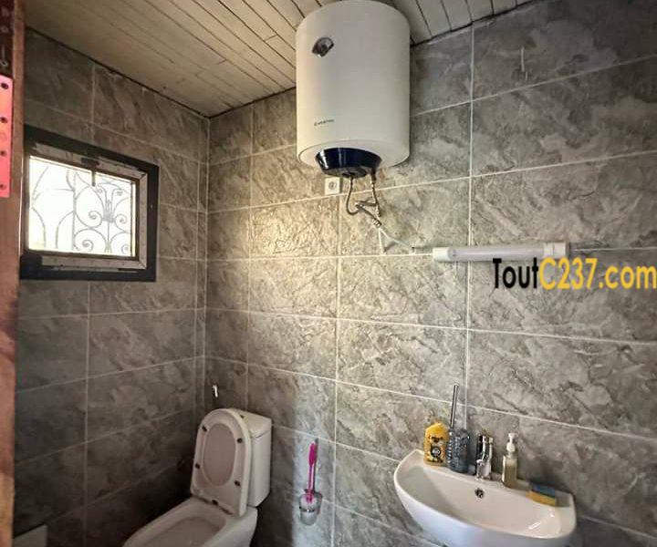 Tres vaste Duplex à louer à Logpom Bassong