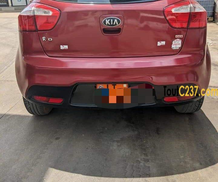 Kia Rio à vendre à Douala