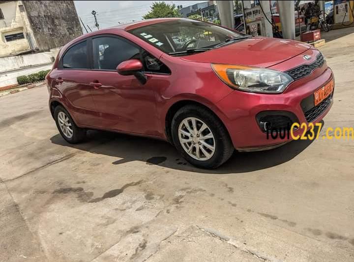 Kia Rio à vendre à Douala