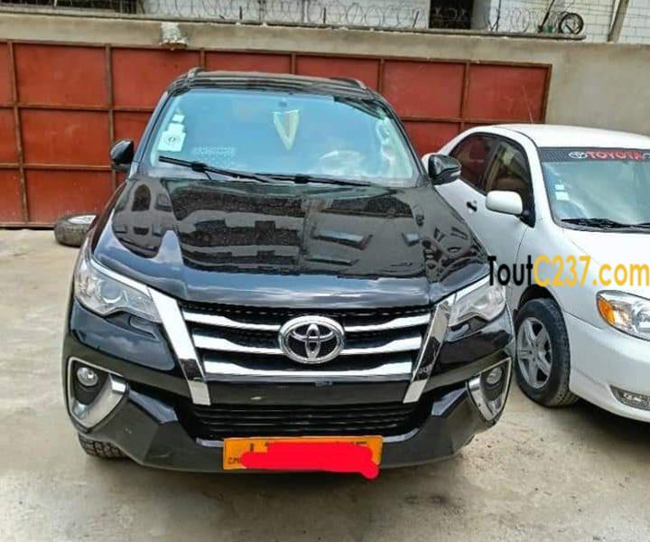 Toyota Fortuner à vendre à Douala