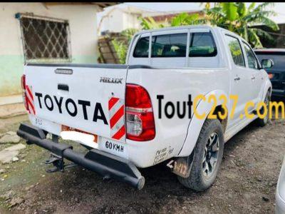Toyota pickup à vendre à Douala