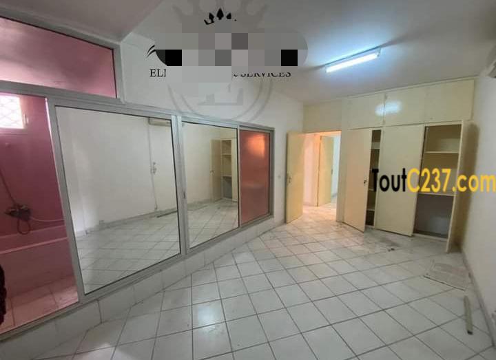Villa a louer a Makepe, Douala