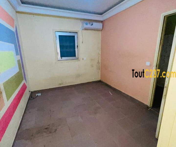 Maison sic à louer à Bonamoussadi, Douala