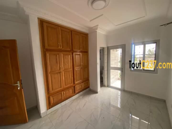 Appartement haut standing à louer à Kotto
