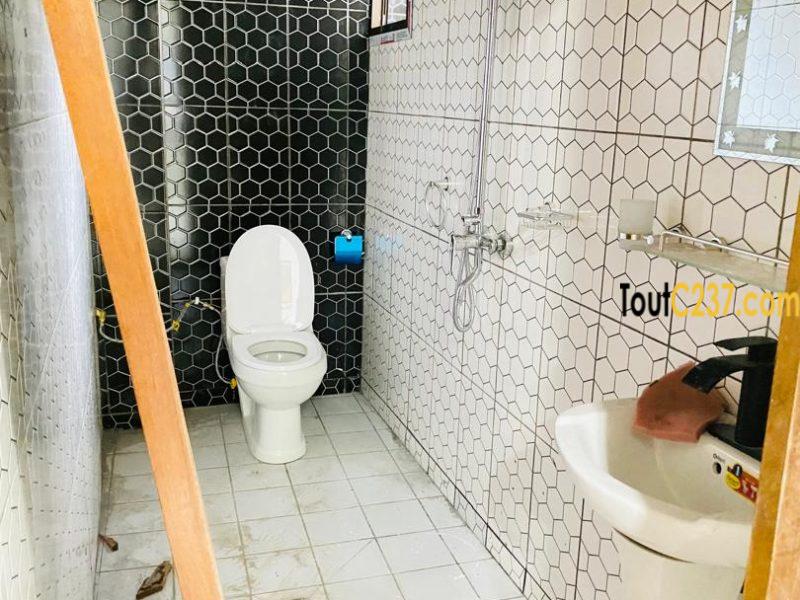 Studio moderne haut standing à louer à Logpom