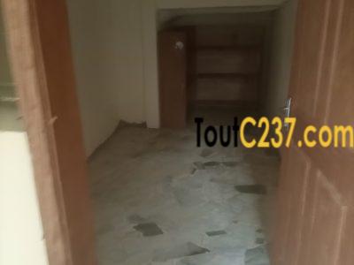 Bureau a louer a Bonamoussadi, Denver