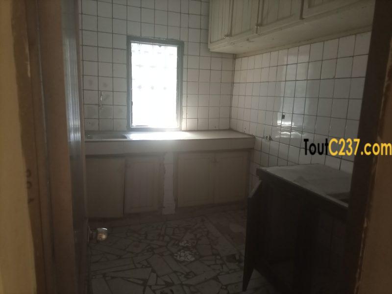 Duplex à louer à Logpom Bassong, Douala