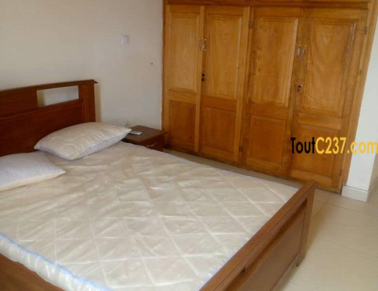 Appartement à louer à Deido, Douala