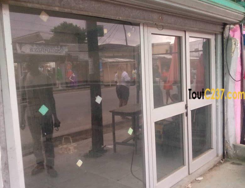 Boutique à louer à Akwa Nord, Douala
