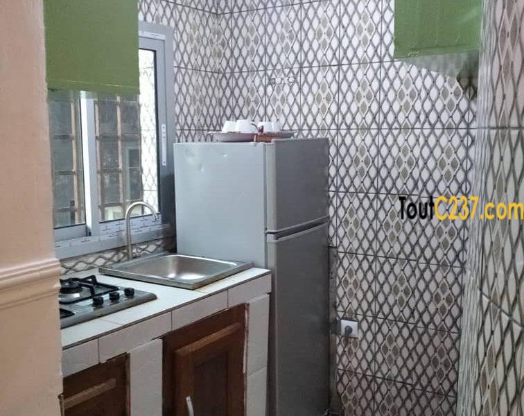 Studio Moderne à louer à Bonapriso, Douala