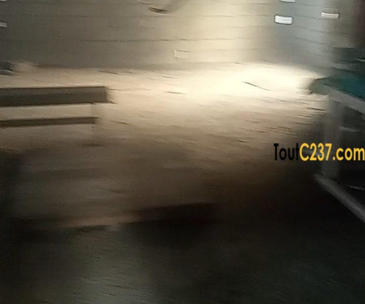 Espace commercial en open space à louer à Akwa Douala