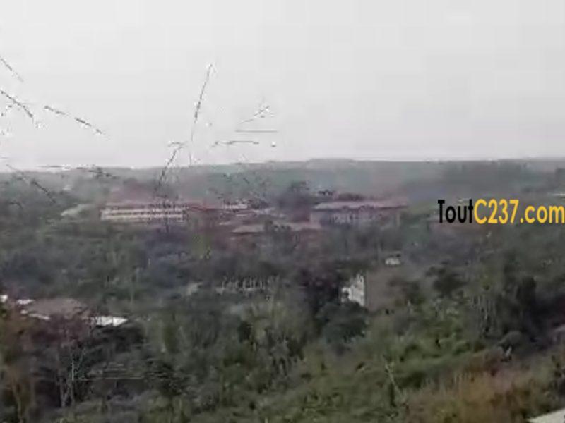 Terrain commercial à vendre à Lendi, Douala
