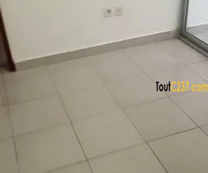 Urgent: Studio moderne à louer à Bonapriso Douala