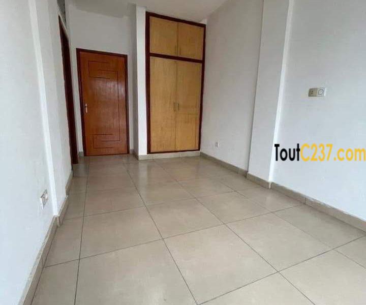 Appartement à louer à Makepe Douala