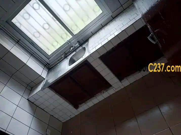 Studio moderne à louer à Bonapriso Douala
