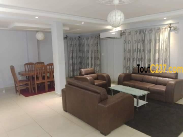 Villa haut standing à louer à Makepe, Douala