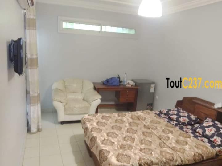 Villa haut standing à louer à Makepe, Douala