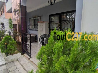 Somptueux duplex complet a vendre à Makepe Douala