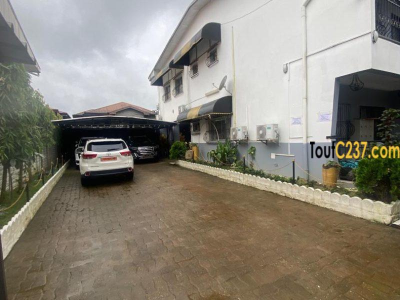 Somptueux duplex complet a vendre à Makepe Douala
