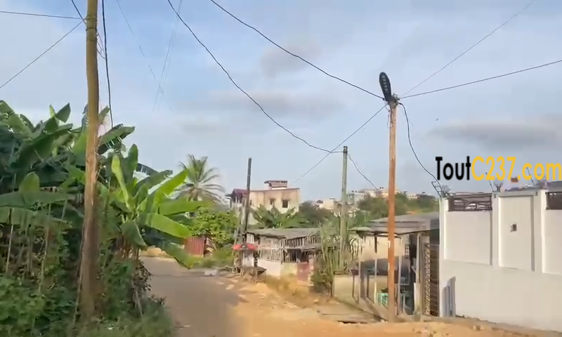 Terrain à vendre à Kotto carriere Oasis