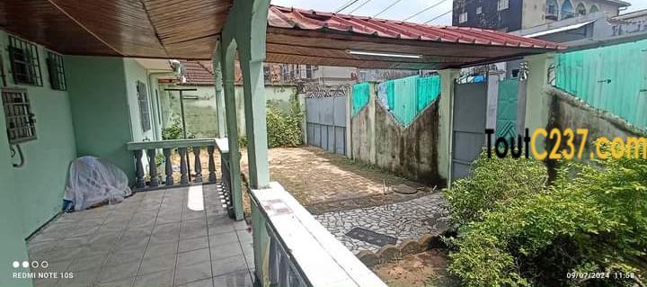 Maison sic à vendre à Kotto, Douala