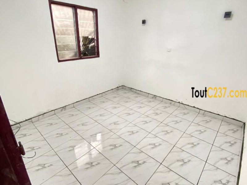 Appartement entree seule a louer a Bonamoussadi