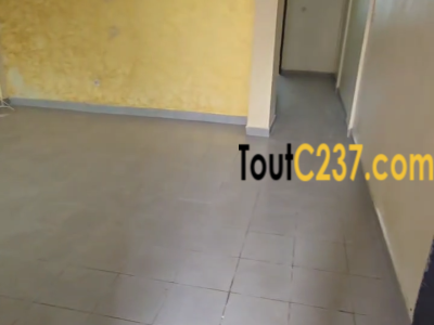 Studio moderne à louer à Bonamoussadi (Bordure de route)