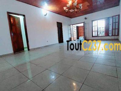 Mini duolex à louer à Logpom, Douala