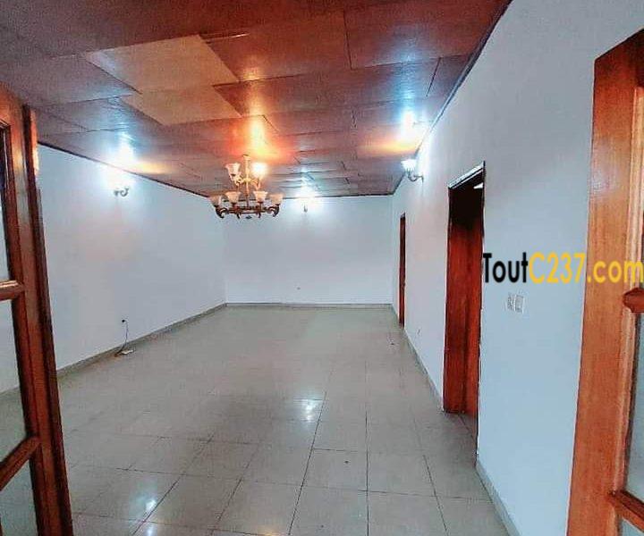 Mini duolex à louer à Logpom, Douala